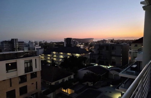 Cape Town Apartment | Luxurious Accessible Apartment With Stunning Views in Cape Town