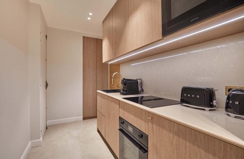 Ternes Apartment | Luxurious airconditioned apartment Arc de Triomphe