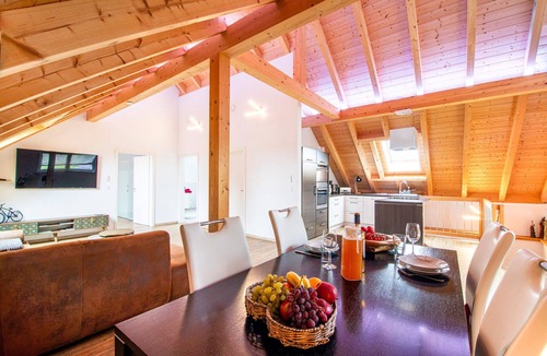 Rot an der Rot Apartment | Luxurious and modern top floor apartment with terrace