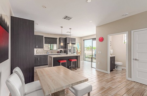 Arts District House | Luxurious and spacious 2-bedroom townhouse in the heart of Scottsdale