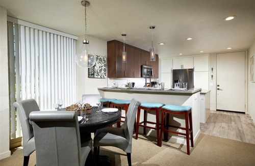 Townsite Condo | Luxurious and Spacious Condo steps from the Beach