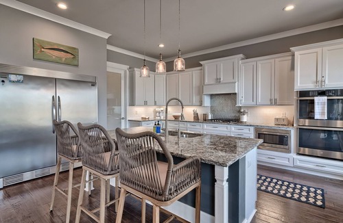 Chapin House | Luxurious and spacious 5-bedroom lake house in peaceful Lake Murray