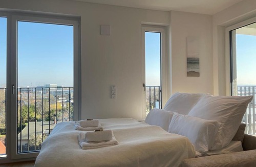 Schoenefeld Apartment | Luxurious and stylish apartment at BER Airport