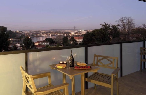 Vila Nova de Gaia Apartment | Luxurious Apartment w/Balcony & Pool by HostWise