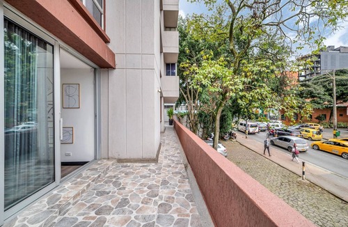 Astorga Apartment | Luxurious apt with terrace and bathtub | Poblado