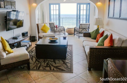 Hastings Apartment | Luxurious beachfront apartment with pool, AC, breathtaking views, South Coast