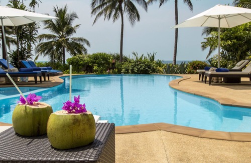 Na Mueang Villa | Luxurious Beachfront Pool Villa, 5BRM.