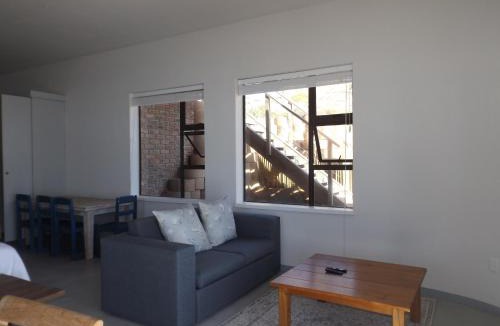 Still Bay Apartment | Luxurious Beachfront Studio apartment