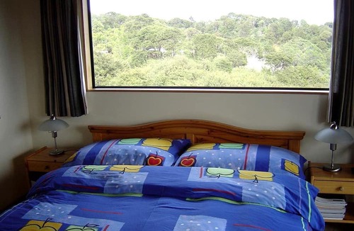 Coromandel House | Luxurious Bed and Breakfast Accommodation with Sea Views in Coromandel, New Zealand
