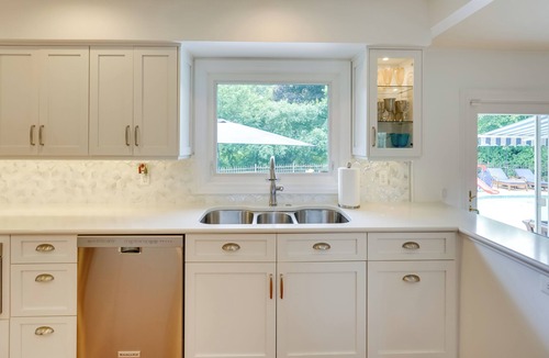 Bloomfield Hills House | Luxurious Bloomfield Hills Oasis w/Pool & Spa!