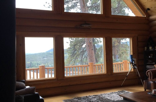 Crystal Lake Cabin | Luxurious Cabin Located In Northwest Colorado, USA