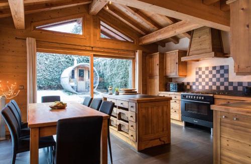 Les Houches Ski Chalet | Luxurious Chalet With Breathtaking Mont Blanc Massif Views From Hot Tub and Garden plus Sauna