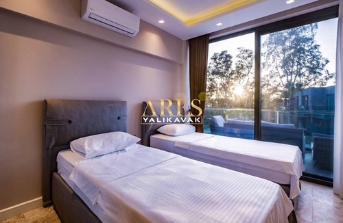 Dagbelen Villa | Luxurious Comfortable Seaside Homes B1