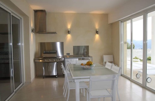 Gairaut Villa | Luxurious contemporary villa magnificent sea view