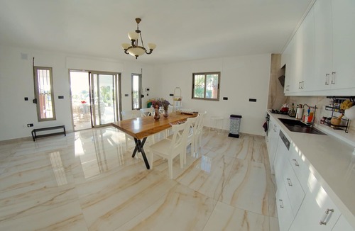Alacati Villa | LUXURIOUS DELUXE VILLA with 7 bedrooms, private pool & garden, roof top, ...