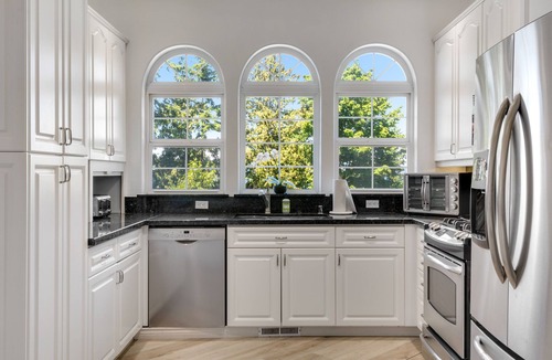 Blaine House | Luxurious dog-friendly bay-view home with private beach access