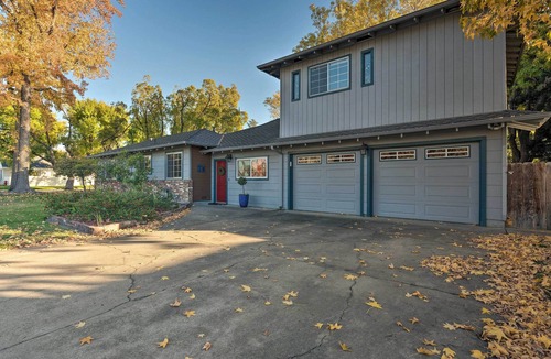 Lodi Apartment | Luxurious Downtown Lodi Apartment in Wine Country!