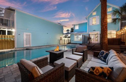 Palm Harbor House | Luxurious Escape Sleeps 10 with Private Pool & Spa