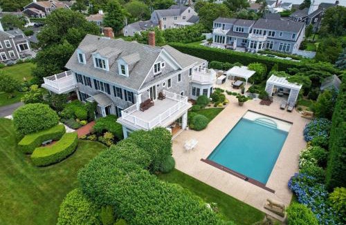 Northwest Harwich House | Luxurious Estate Private Heated pool