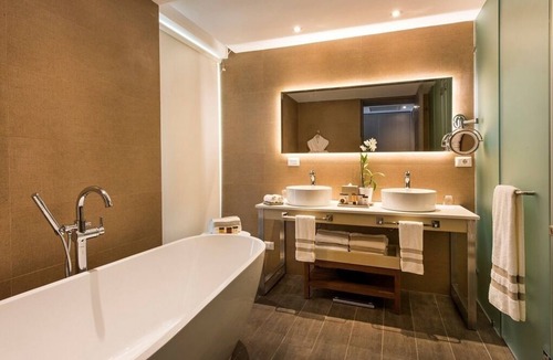 Punta Cana Hotel | Luxurious Flat Suite w/King Bed, Rain Shower, & Round Day Bed ALL-INCLUSIVE