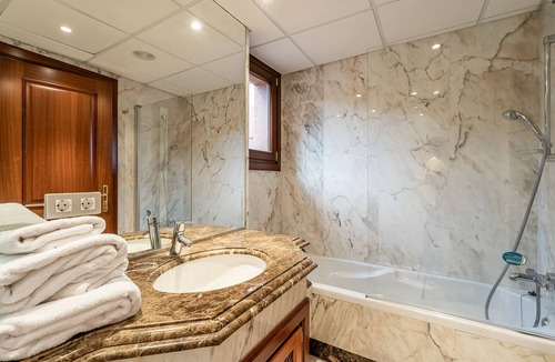 New Golden Mile Apartment | Luxurious frontline beach apartment in the Mar Azul