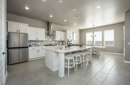 Las Cruces House | Luxurious Golf Course Retreat w/Backyard & Game Room