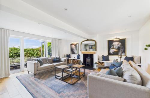 Cadmore End House | Luxurious Hideaway- Cadmore End- Chiltern Hills - Pass the Keys