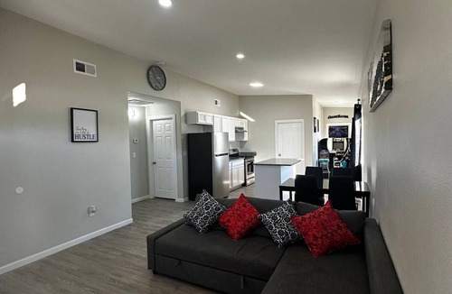 El Paso Apartment | Luxurious home in Central