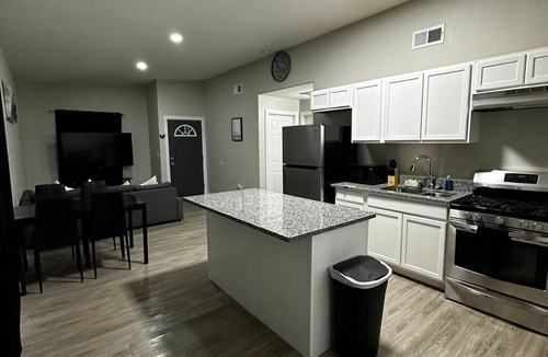 El Paso Apartment | Luxurious home in Central