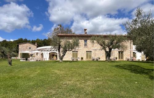 Acqua Loreto House | Luxurious Home In Morre