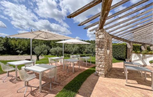 Acqua Loreto House | Luxurious Home In Morre