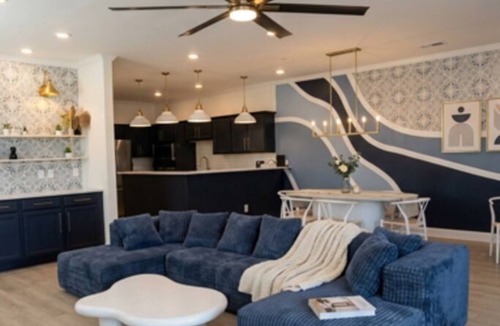 Windy Hill House | Luxurious Home with Theatre Room