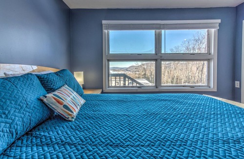 Bellows Falls House | Luxurious Home w/ View of the CT River
