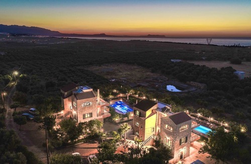 Asteri Villa | Luxurious house overlooking the Cretan mountains