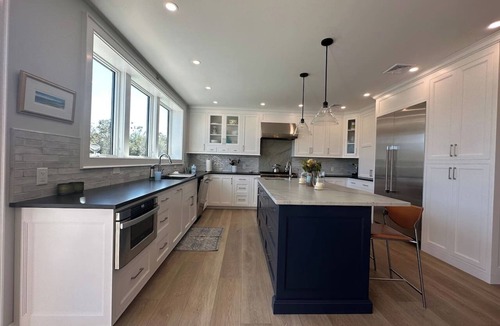 Katama House | Luxurious Katama Rental with Heated Pool! NO PETS.