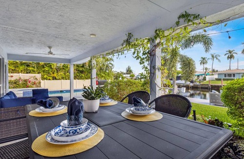 Garden Isles House | luxurious, largepool, wateraccess, outdoor living