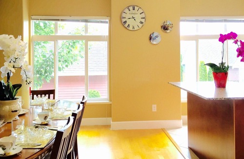 Steveston House | *luxurious”Locations* Spacious