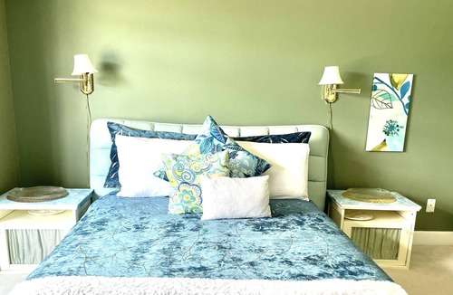 Steveston House | *luxurious”Locations* Spacious