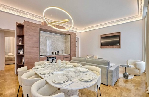 8th Arrondissement Apartment | Luxurious Matignon/Saint Honoré apartment