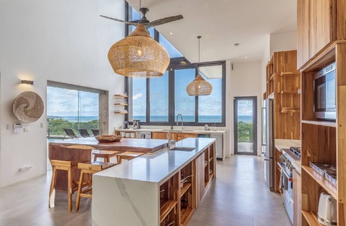 Nosara Villa | Luxurious Modern Villa with infinity pool- 5 min to the beach