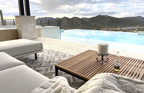 Carefree House | Luxurious Mountain Home with Stunning Views—5 minutes from down town Cave Creek