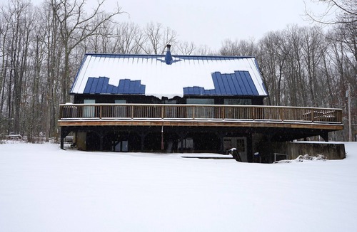 New Marlborough House | Luxurious Mountain Retreat - Private 40-Acre Family Haven