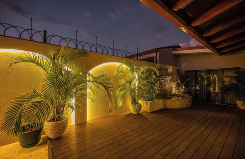 Jaco Villa | Luxurious Oasis/Transportation/Breakfast/Maid- Close To Beach
