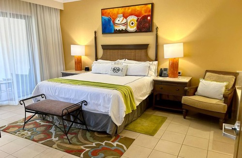 Loreto Resort | Luxurious ocean front 2 bedroom suite with spectacular views