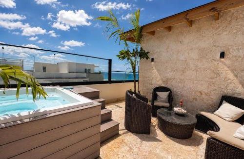 Reparto Ibarra Apartment | Luxurious Ocean View Penthouse