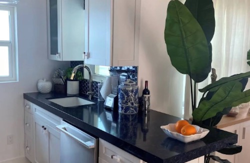 Ormond-by-the-Sea Condo | Luxurious Oceanfront Ormond Getaway