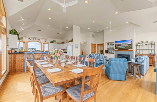 Ocean Isle Estates House | Luxurious Oceanfront Home with Private Pool, Hot Tub, Elevator, Tiki Bar