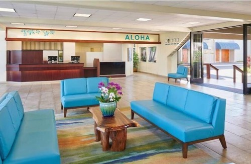 Kahului Apartment | Luxurious Oceanfront Room w/ WiFi, Private Lanai, & Amazing Views of the Pacific