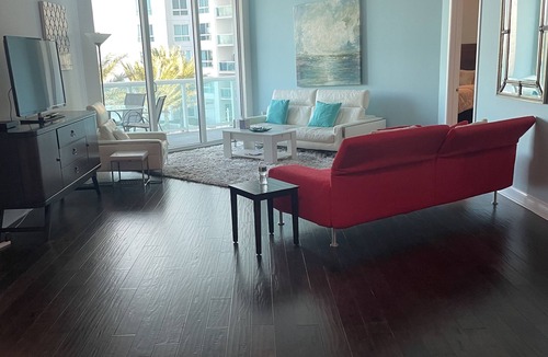 Kingston Condo | Luxurious Oceanfront Condo- Stunning Views & World-Class Amenities-30 days min.
