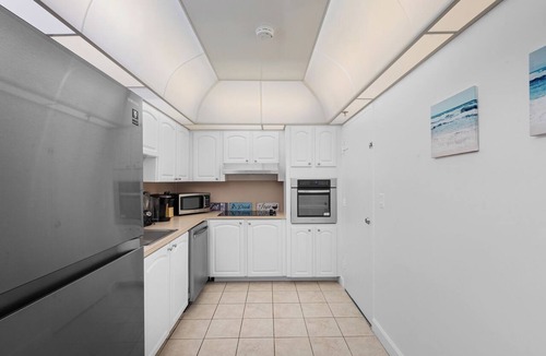 Hollywood South Central Beach Condo | Luxurious Oceanfront Condo –Unmatched Views & Resort-Style Living-20 min to MAJOR INTERNATIONAL SPORTING EVENT